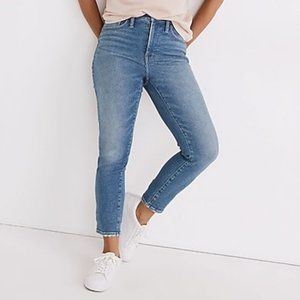 Madewell Petite Stovepipe Jeans in Ditmas Wash - 27P